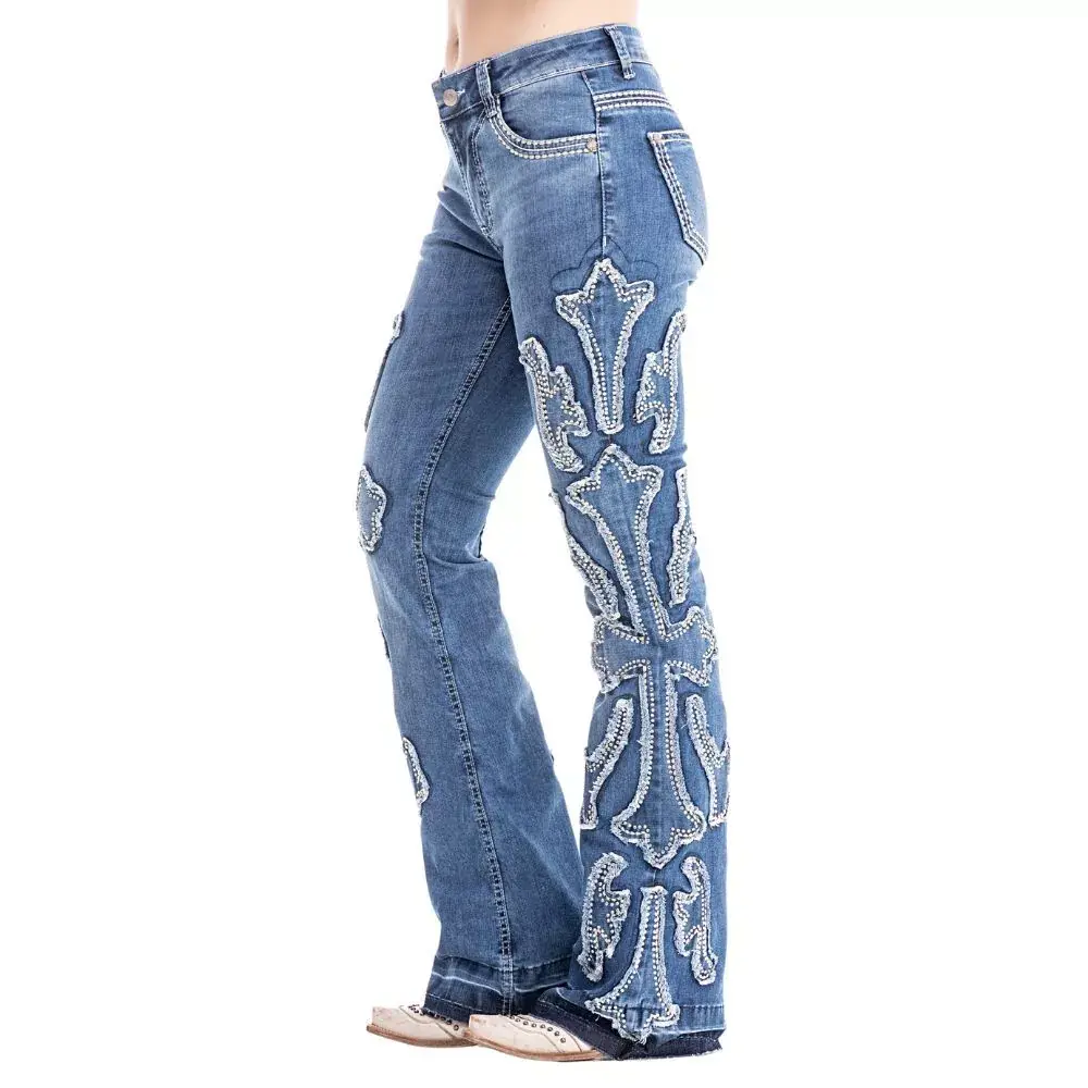 Calça Jeans Com Bordados Brilhos Barra Flare Desfiada Zenz Farm ... — miniatura 2